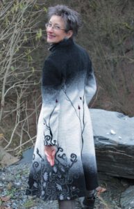Winterknospe1 walkstoff Winterlandschaft mit Filzknospen Taftfutter Mantel A Form